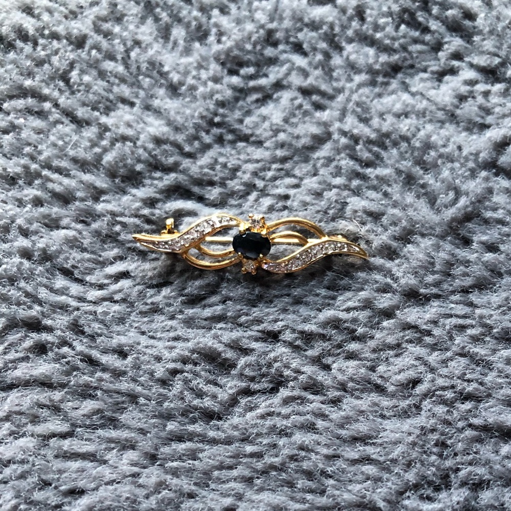 Vintage gold pin